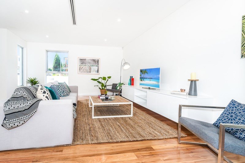 25 Carnegie Circuit CHIFLEY 2