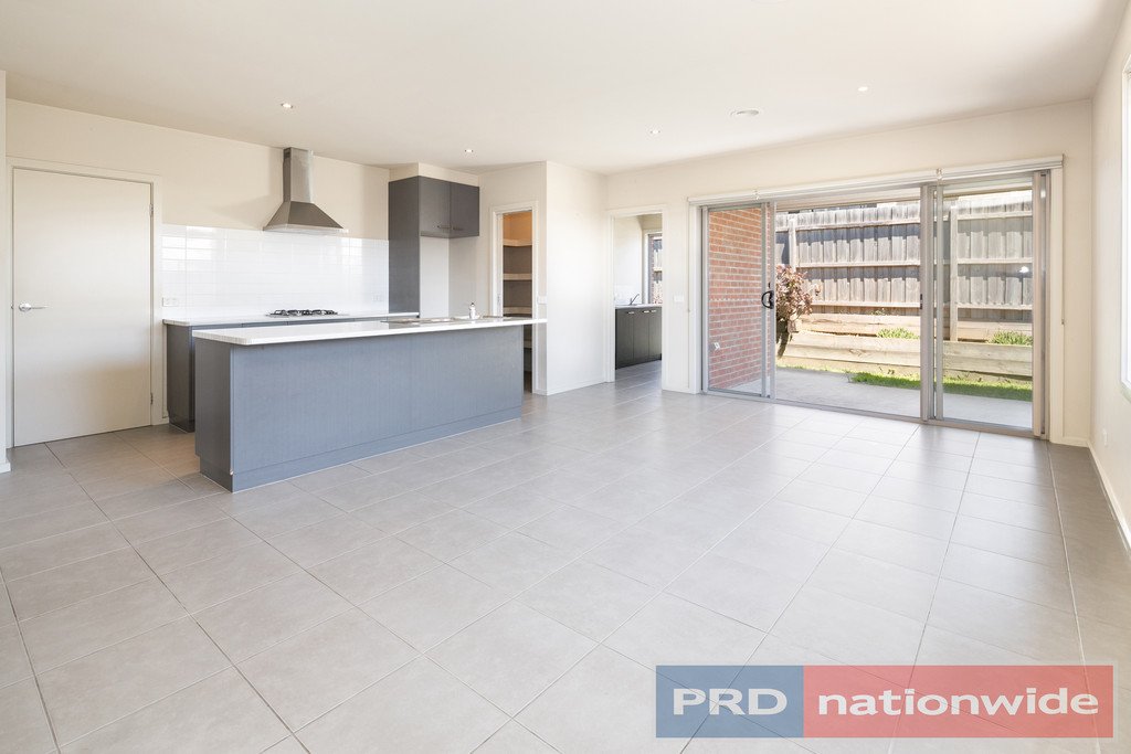 25 Catalina Court BALLARAT EAST 3