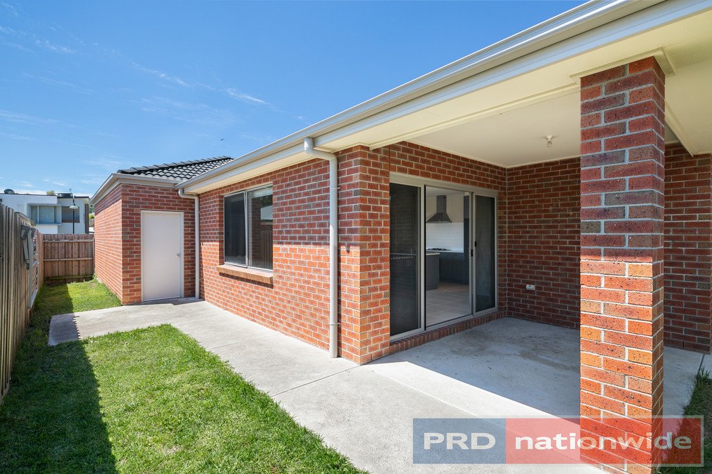 25 Catalina Court BALLARAT EAST 8