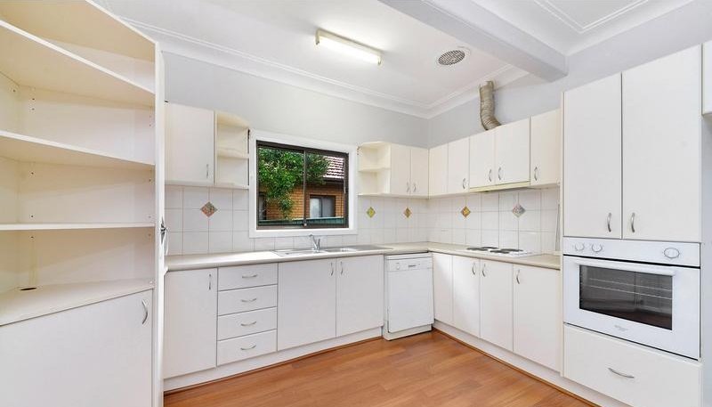 25 Central Road BEVERLY HILLS 1