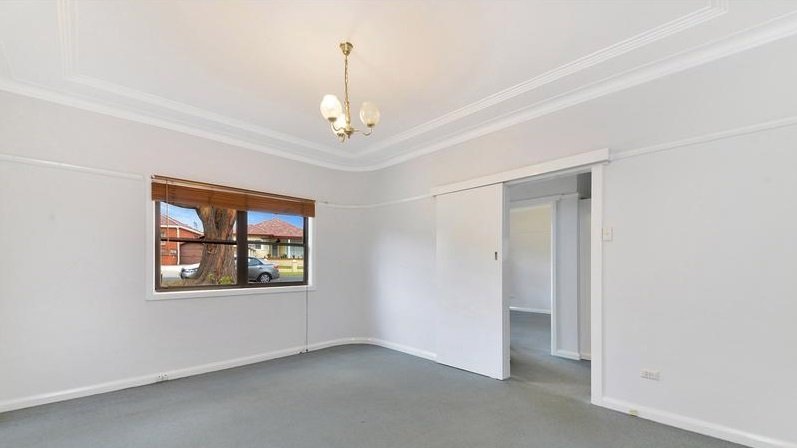 25 Central Road BEVERLY HILLS 4