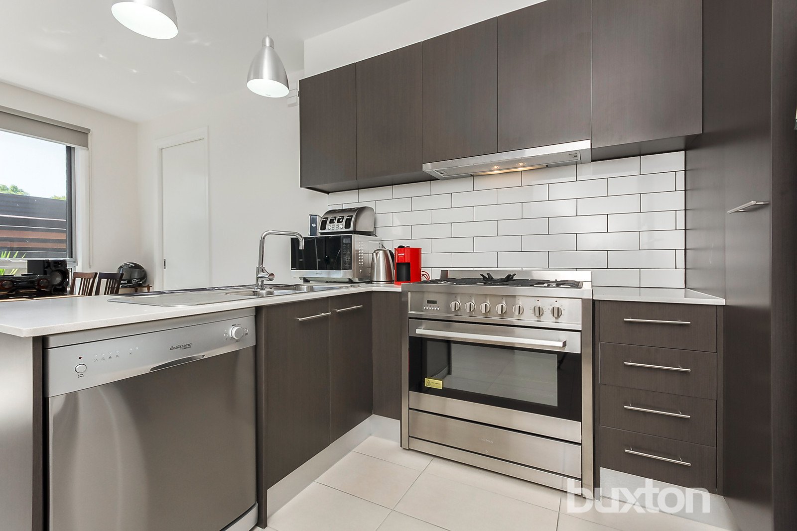 Gallery: 2/5 Charlotte Avenue