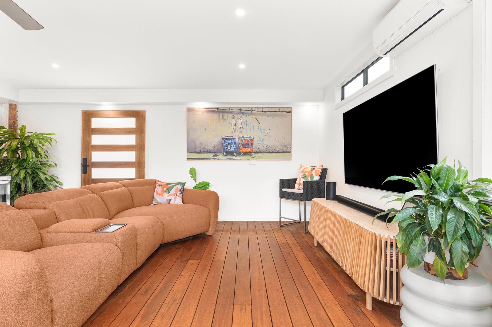 Gallery: 25 Clarood Crescent
