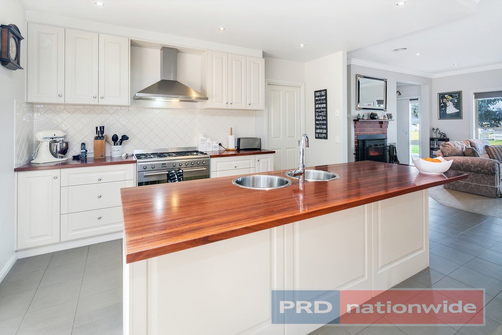 25 Clifton Road CRESWICK 4