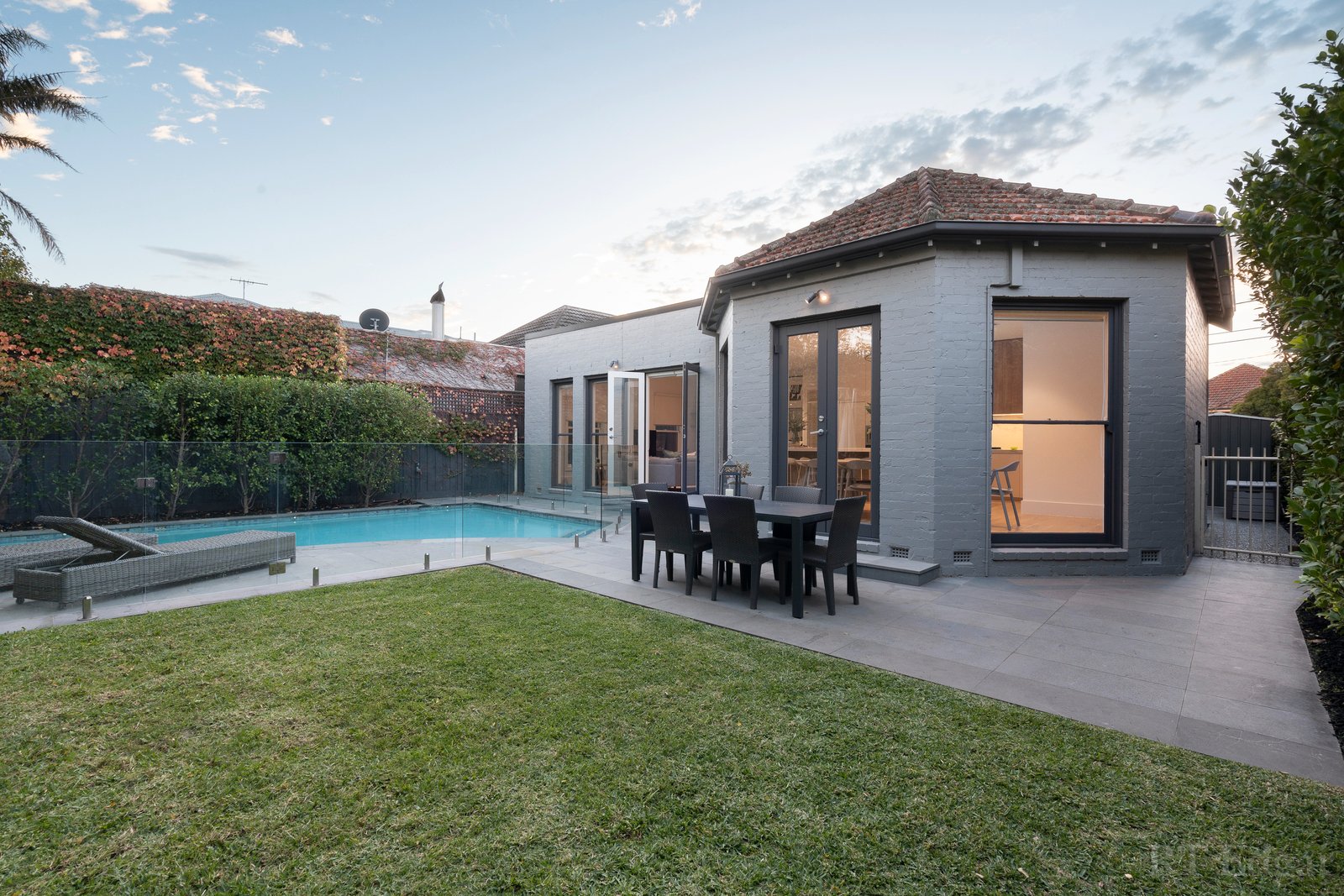 Real Estate and Property in 25 Closeburn Avenue, Prahran, VIC