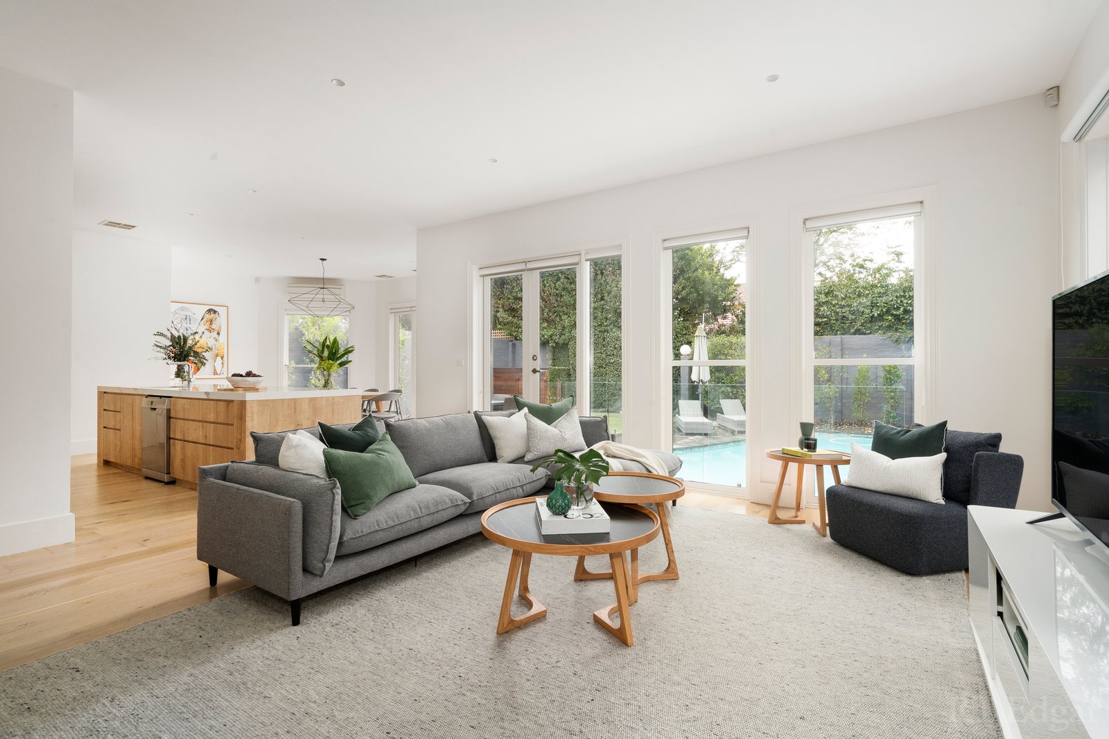 Real Estate and Property in 25 Closeburn Avenue, Prahran, VIC