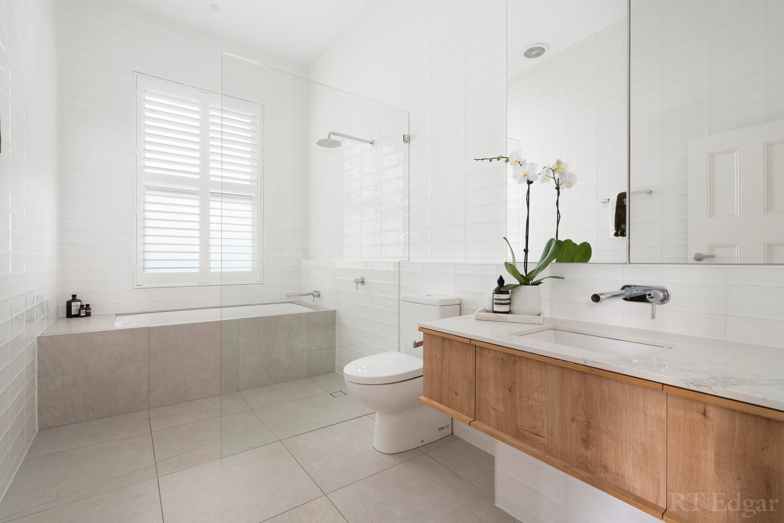 Real Estate and Property in 25 Closeburn Avenue, Prahran, VIC