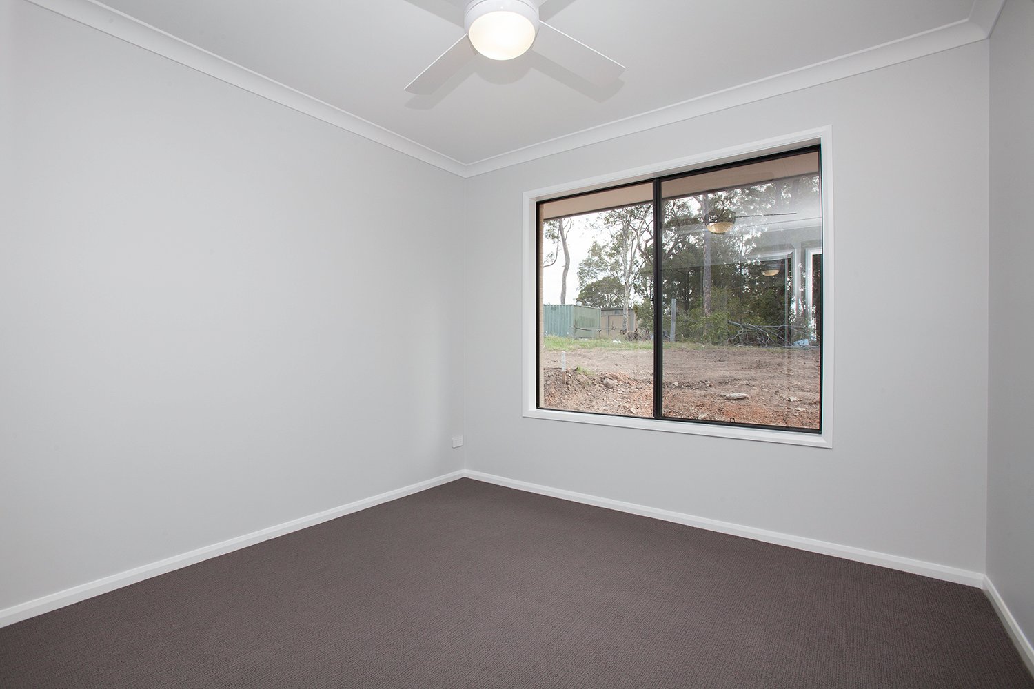 25 Concord Circuit CLIFTLEIGH 11