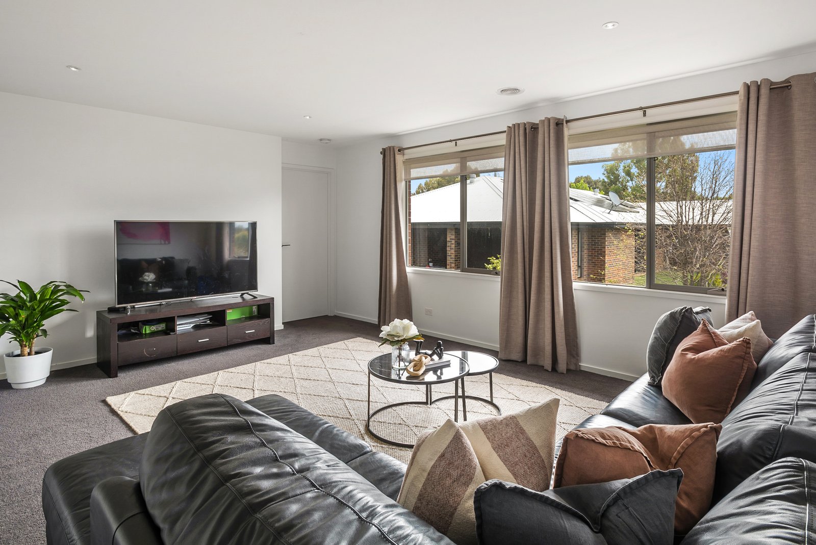 Real Estate and Property in 25 Coop Drive, Gisborne, VIC