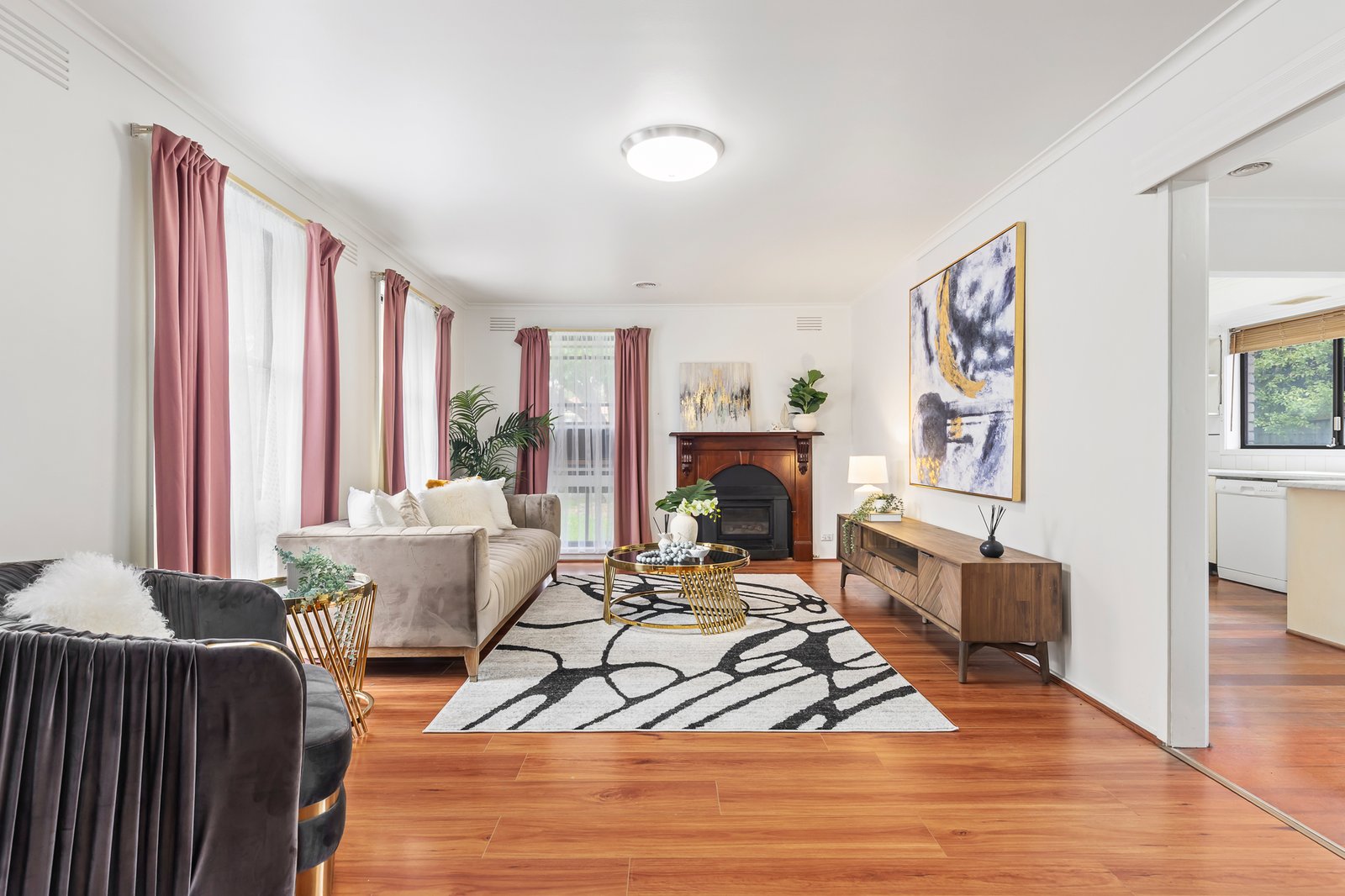 Gallery: 25 Cootamundra Drive