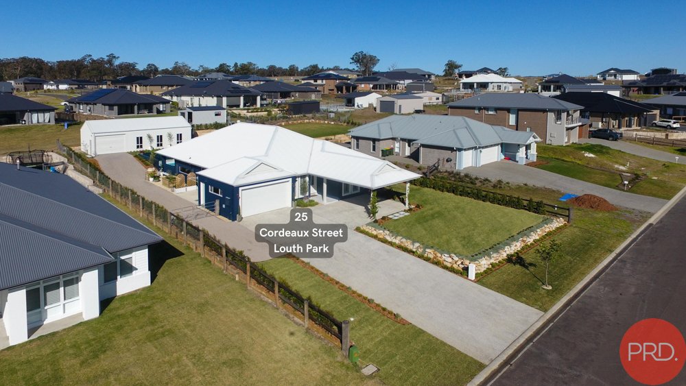 25 Cordeaux Street LOUTH PARK 6