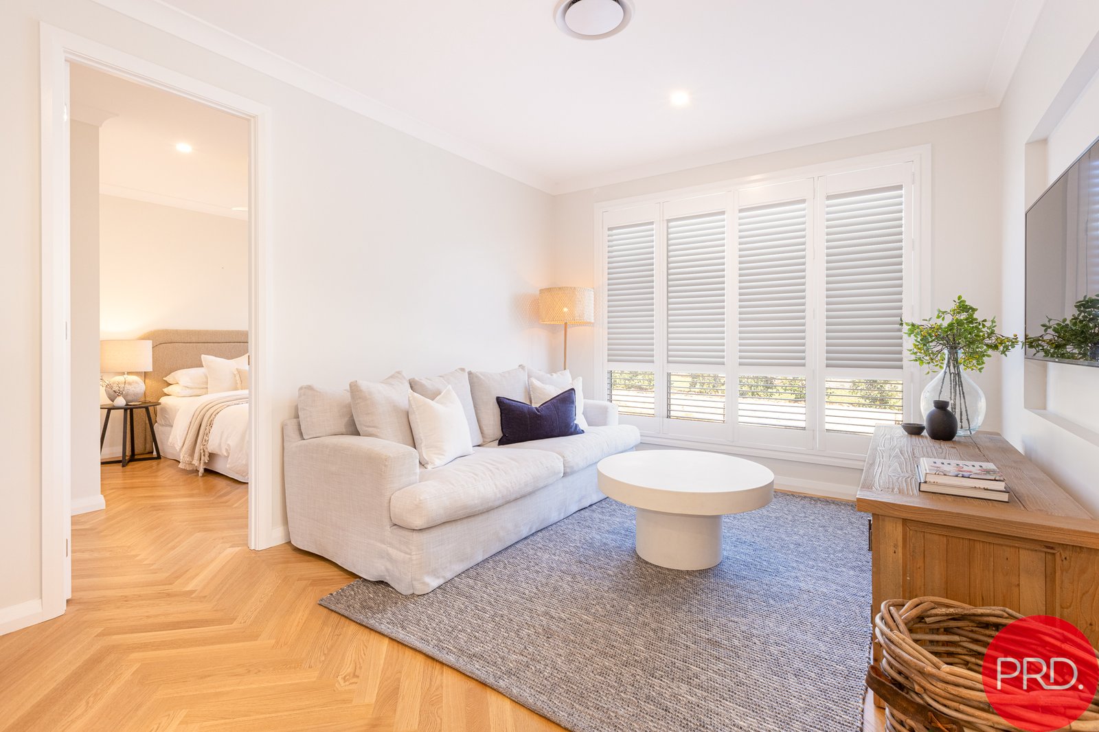 25 Cordeaux Street LOUTH PARK 9