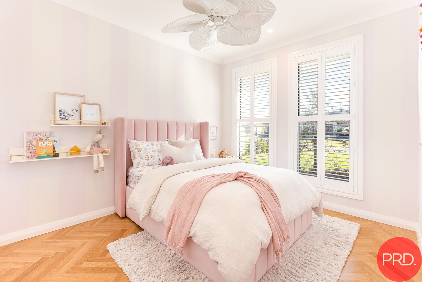 25 Cordeaux Street LOUTH PARK 11