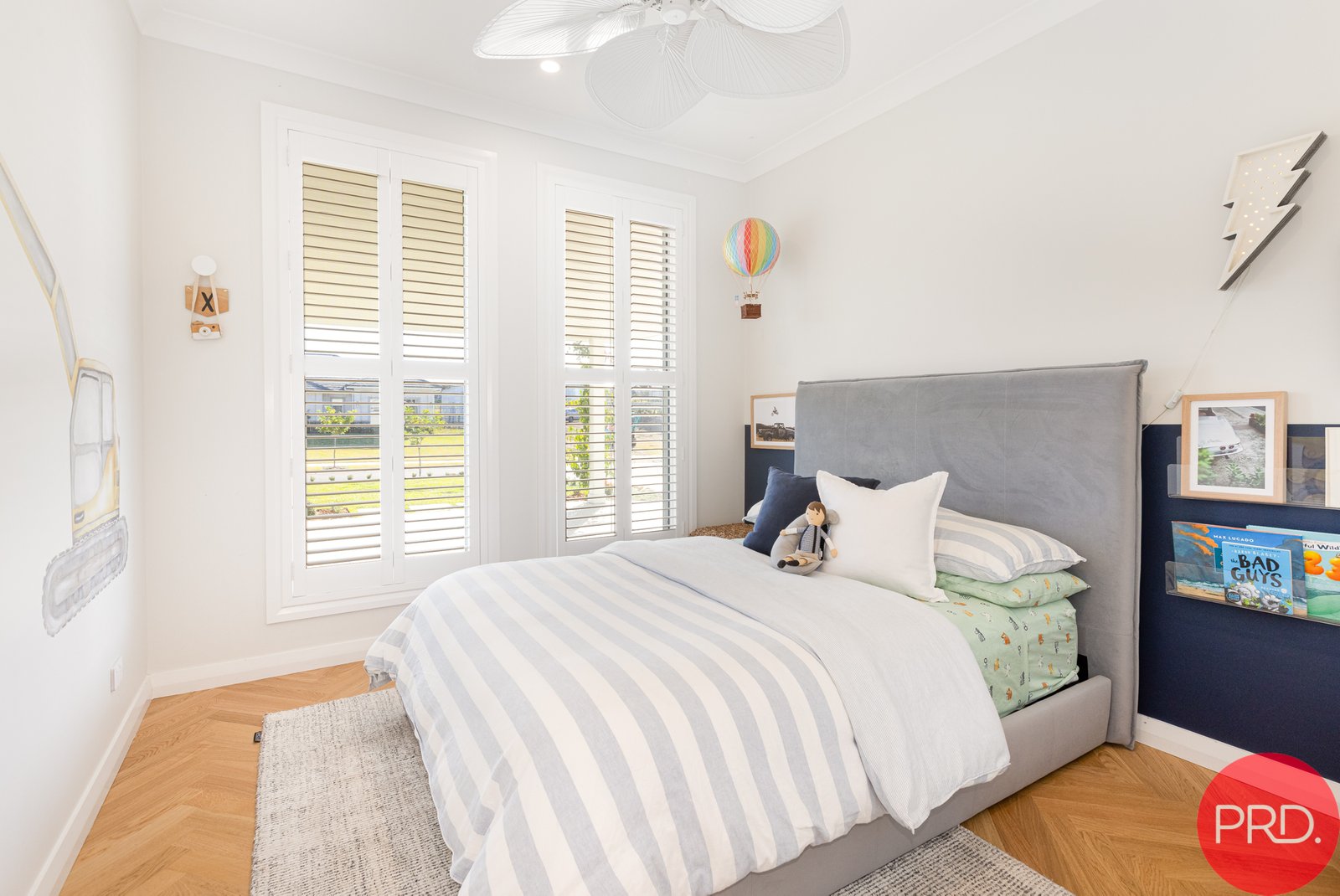 25 Cordeaux Street LOUTH PARK 12