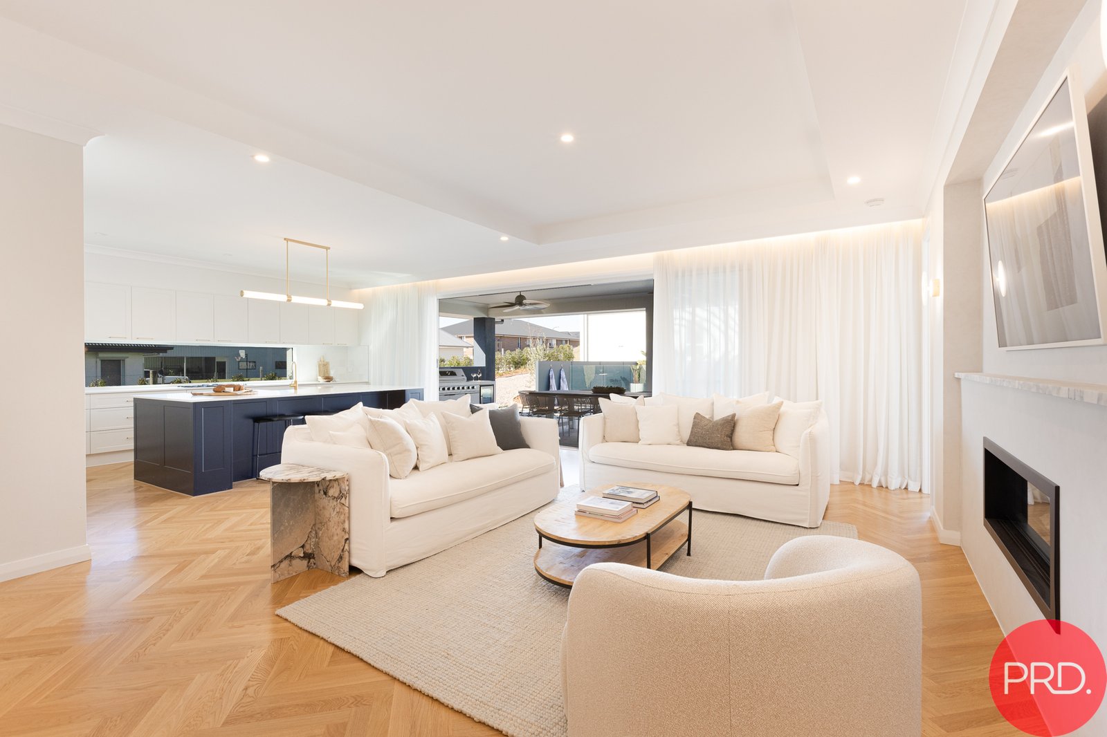 25 Cordeaux Street LOUTH PARK 23