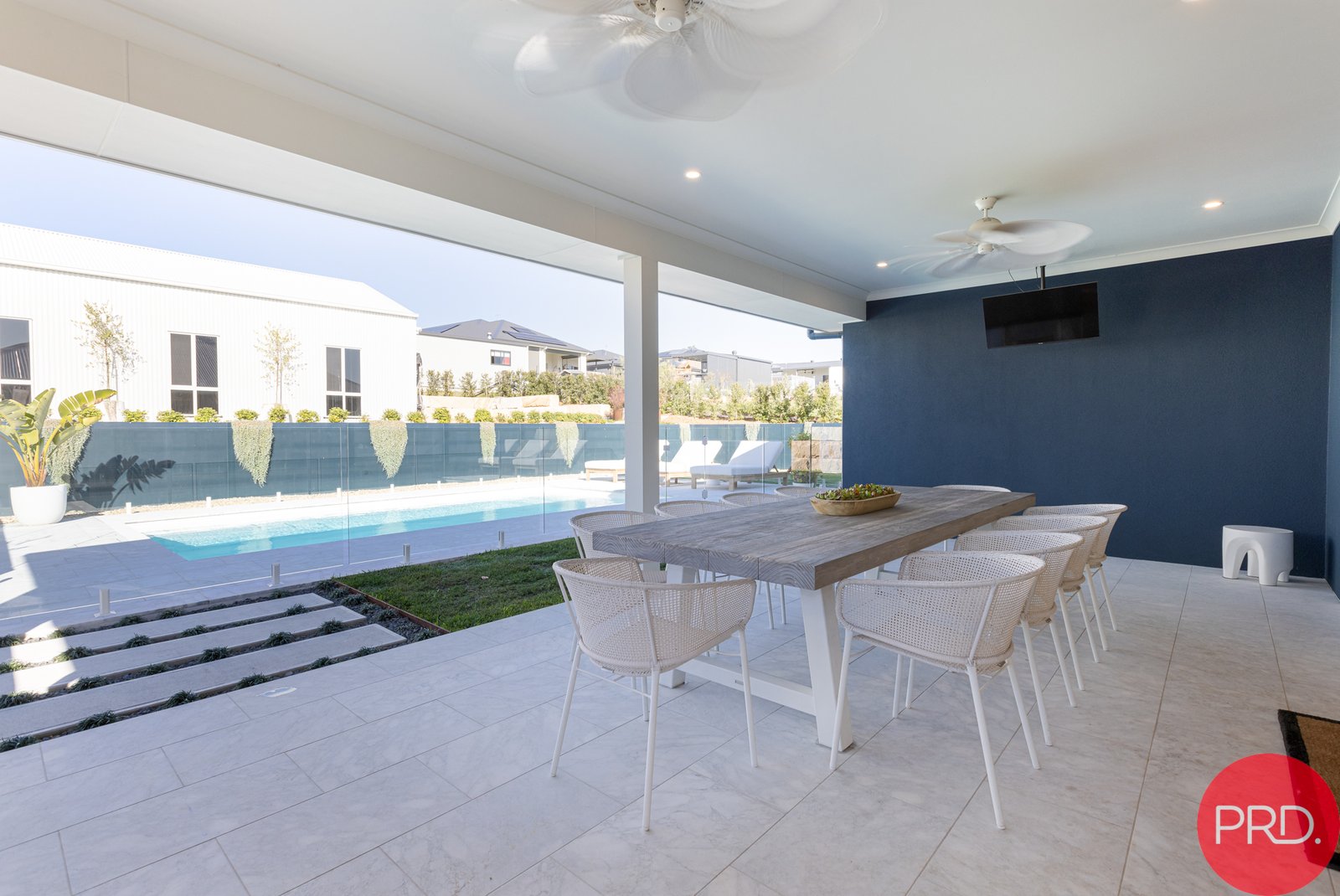 25 Cordeaux Street LOUTH PARK 31