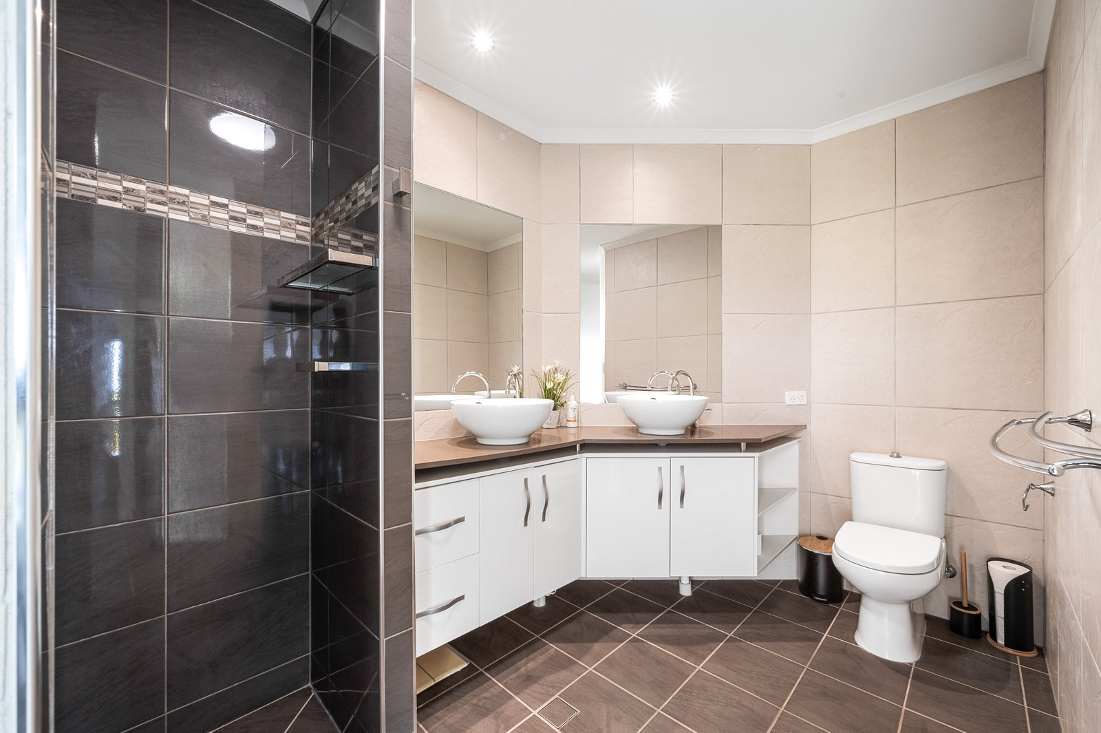 25 Country Road CANNONVALE 19