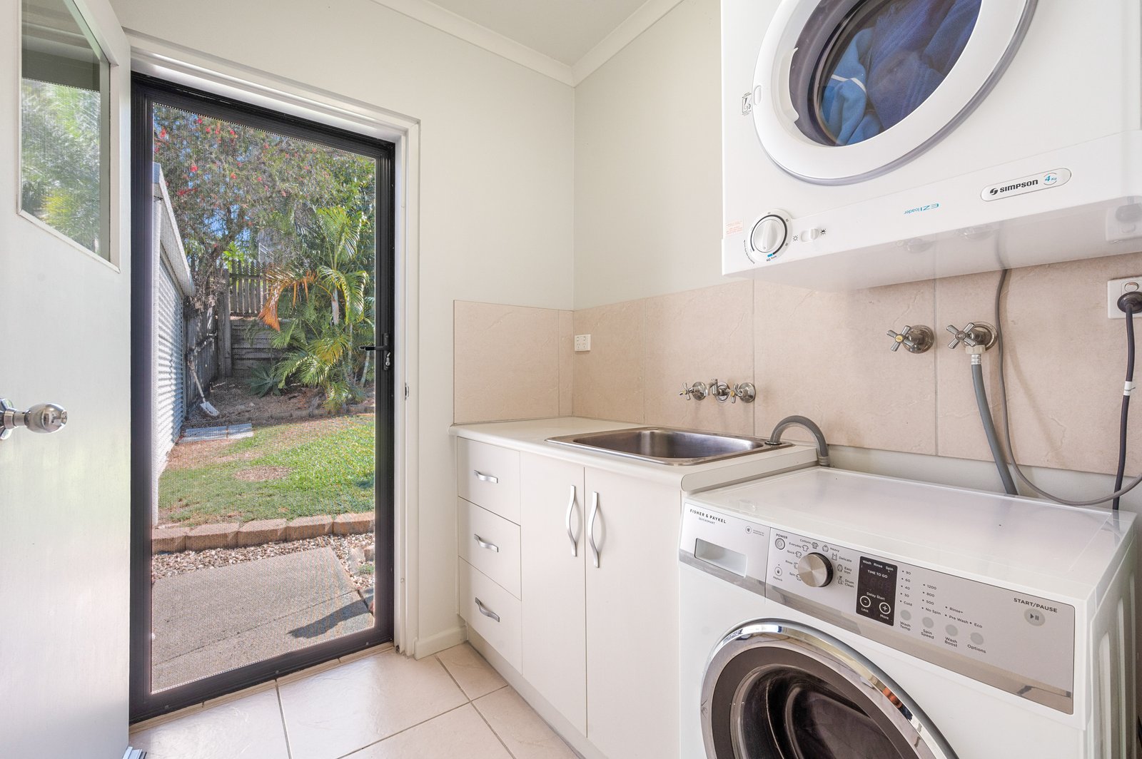 25 Country Road CANNONVALE 25