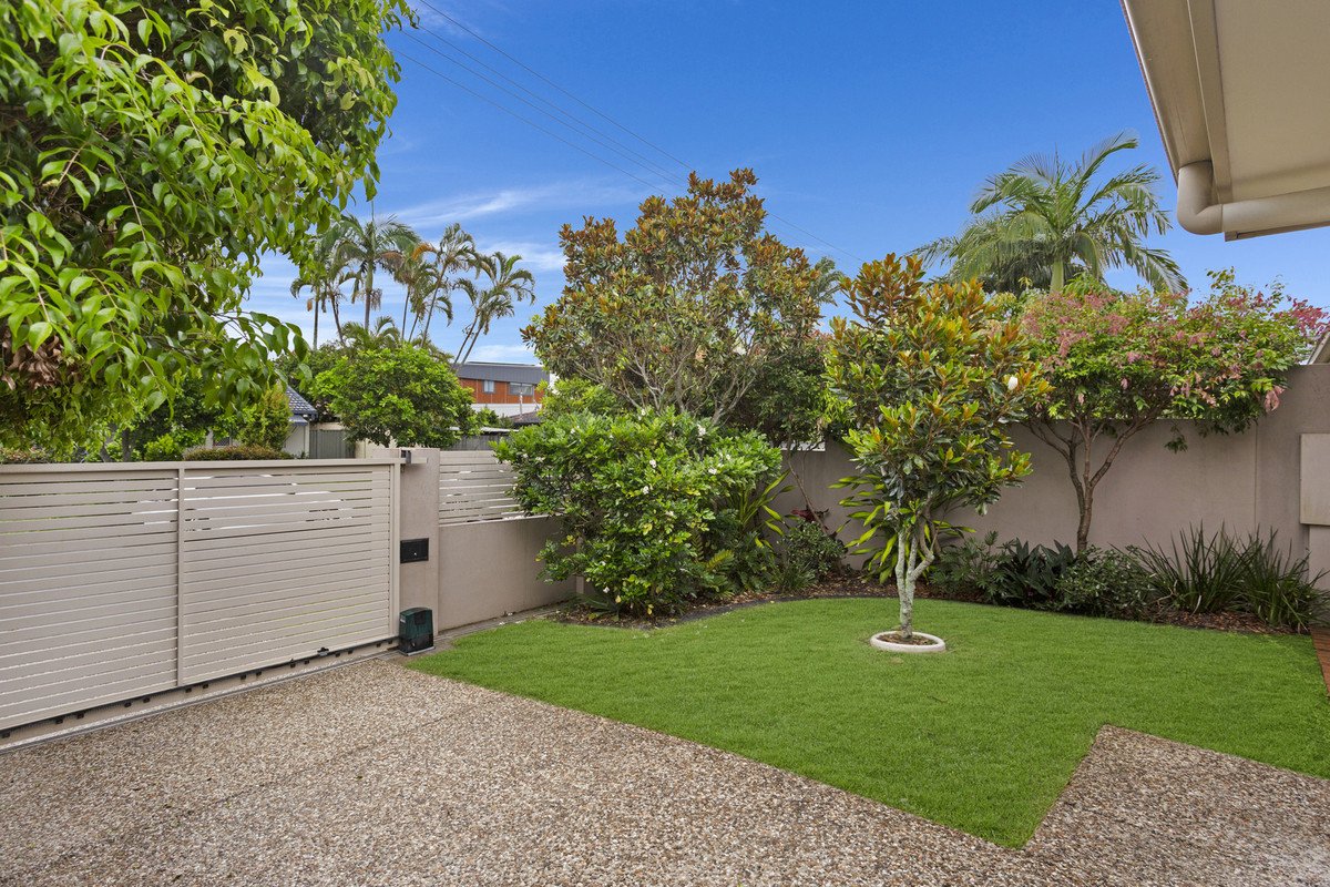 2/5 Craft Court Miami 2