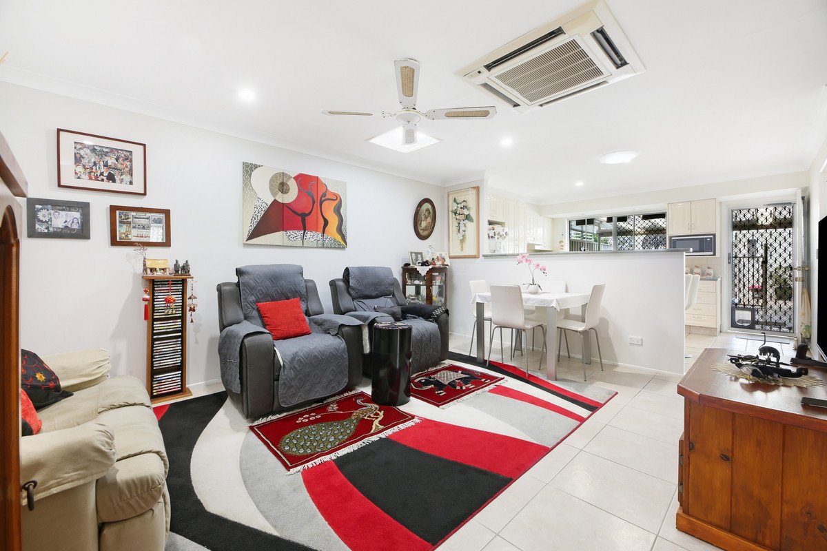 2/5 Crimson Court Miami 9