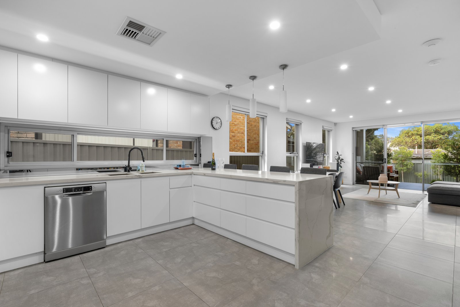 25 Crump Street MORTDALE 2