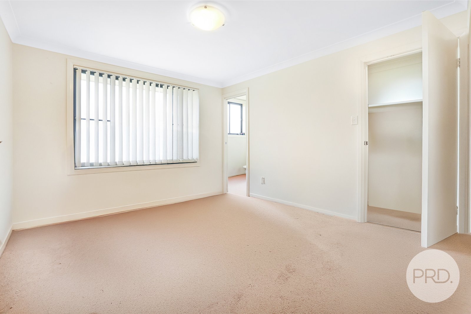 25 Cunningham Street TAMWORTH 5