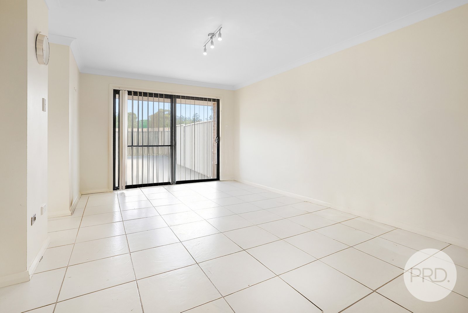 25 Cunningham Street TAMWORTH 13