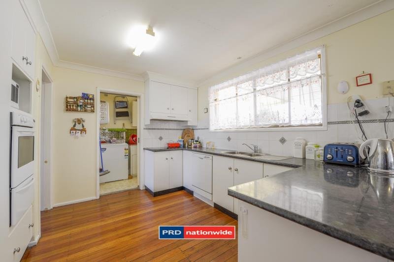 25 Cypress Street TAMWORTH 4