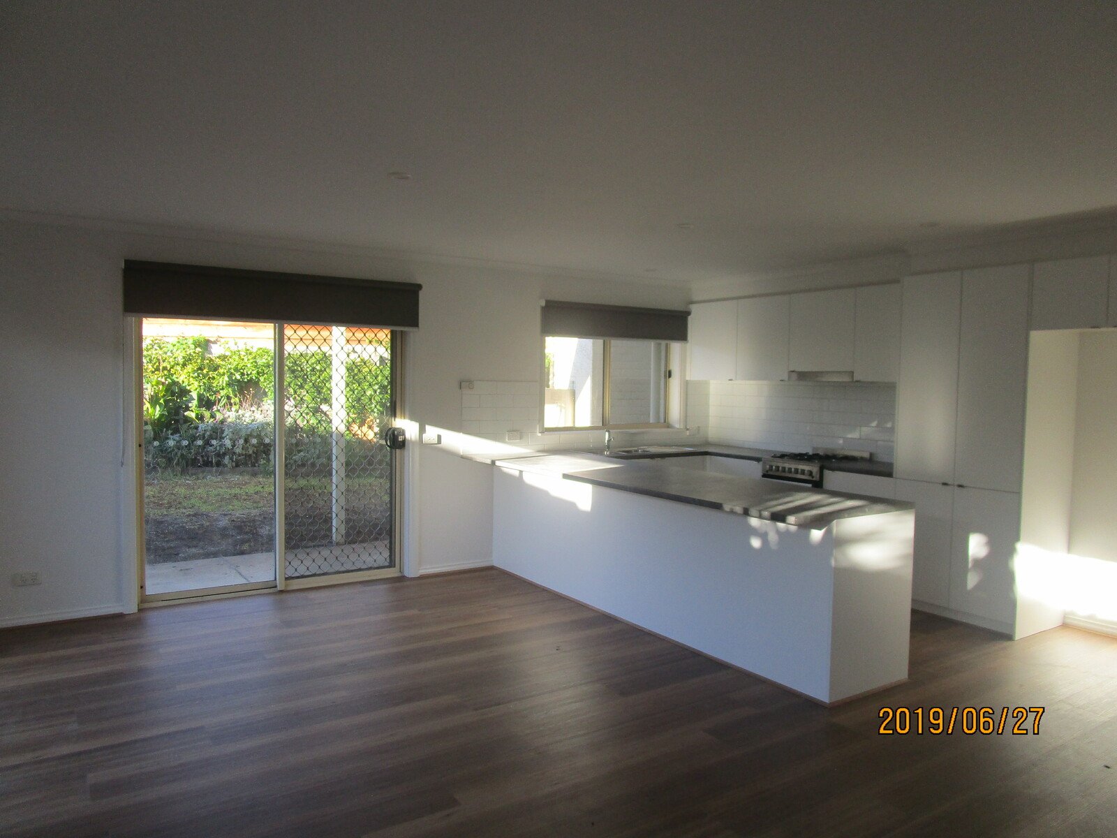 Gallery: 2/5 Daniel Close