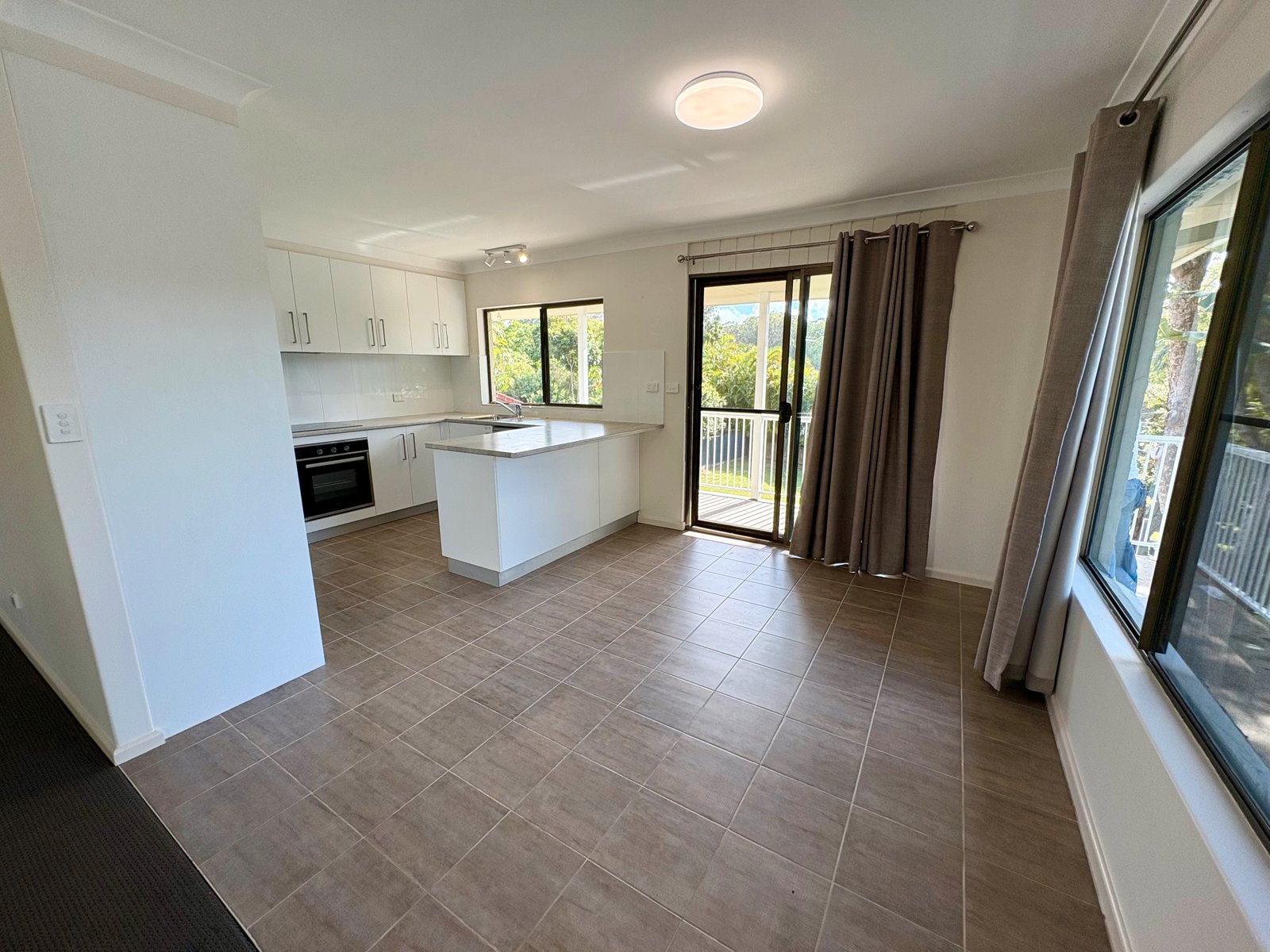 25 Dawn Drive MOONEE BEACH 8
