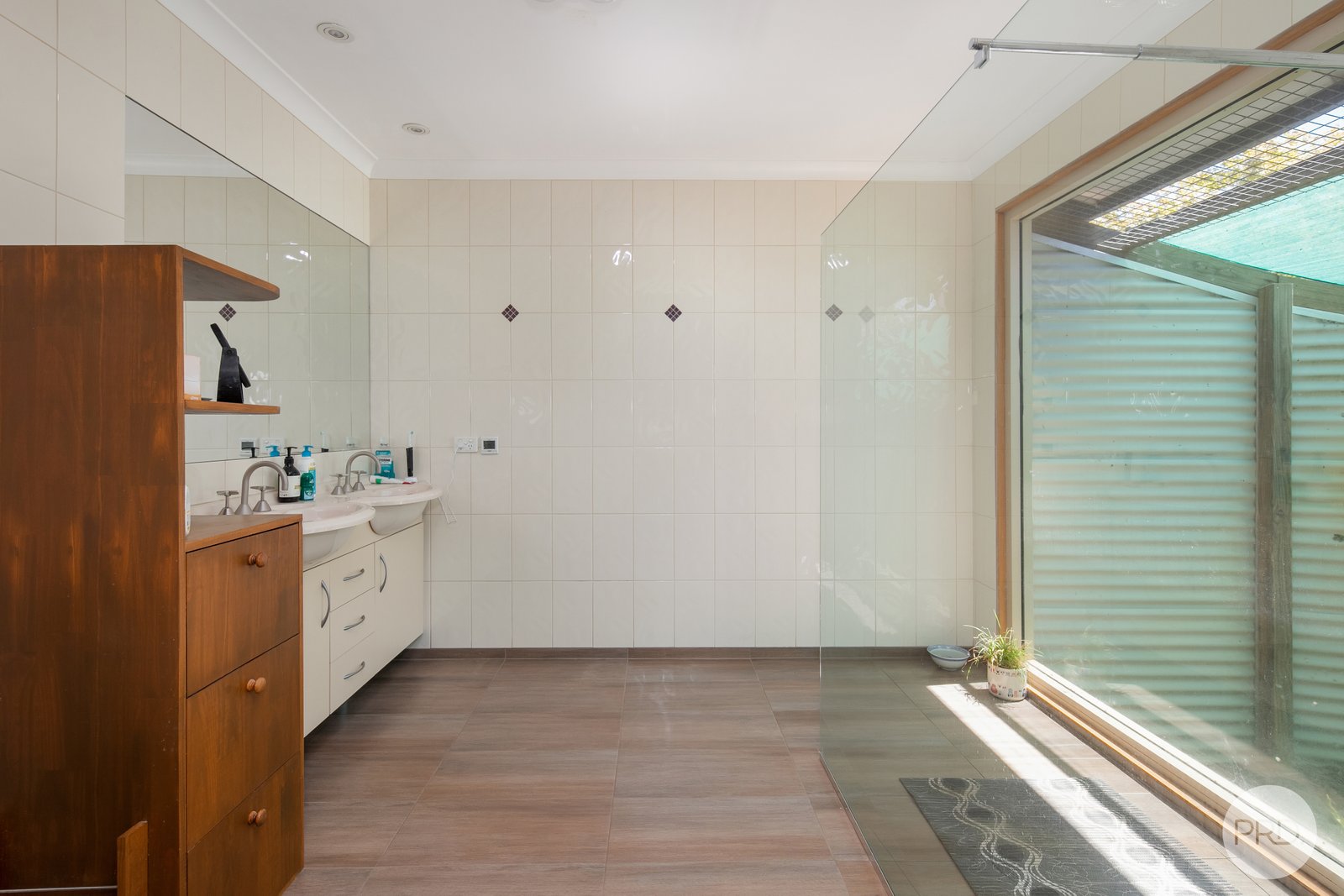 25 De Regt Drive CRESWICK 4