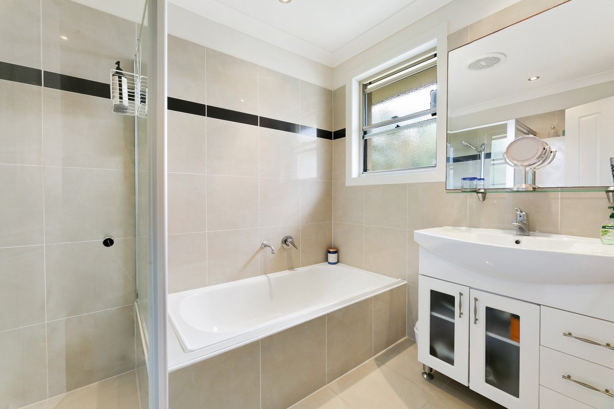 2/5 Doggett Drive Miami 13