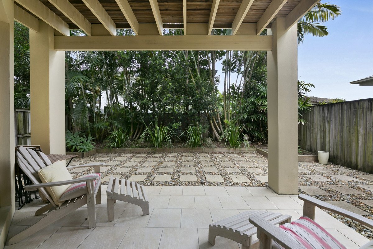 2/5 Doggett Drive Miami 18