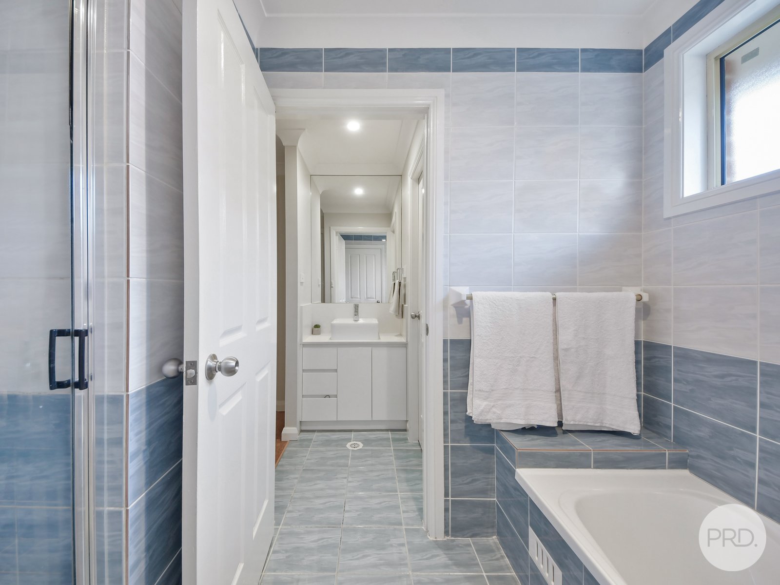 25 Dunna Place GLENMORE PARK 9