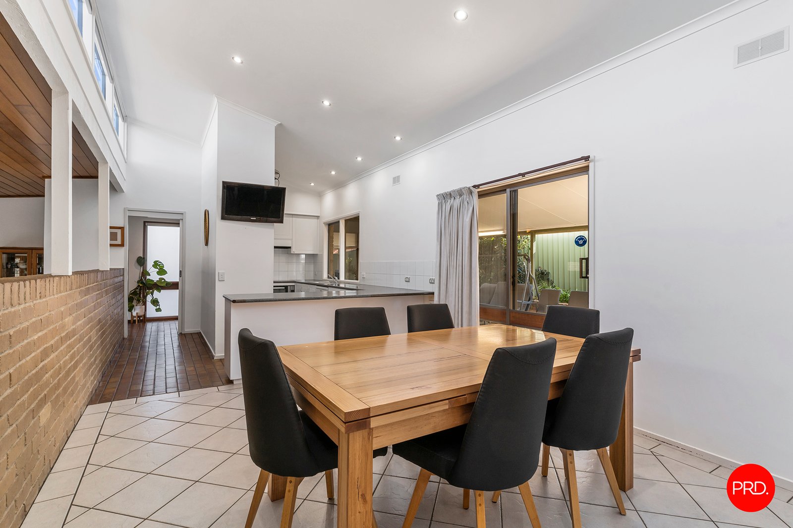 25 Eastern Road STRATHDALE 8
