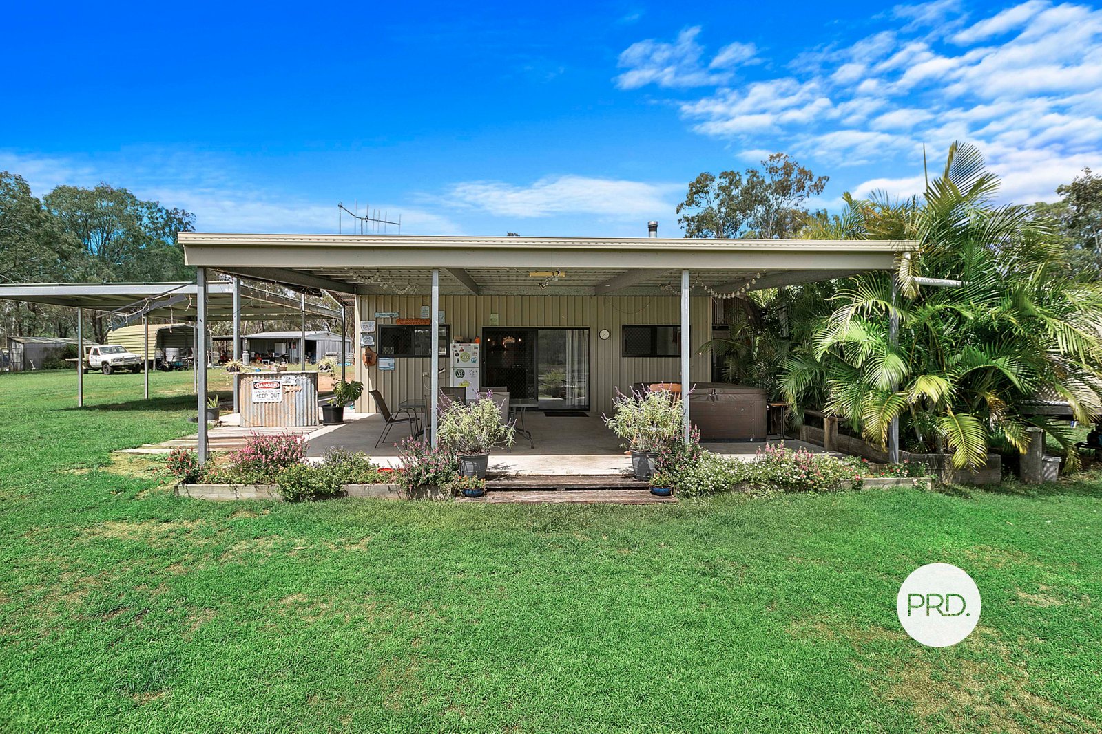 25 Eaton Street BROOWEENA 3