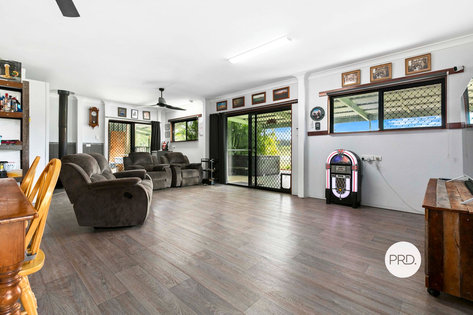 25 Eaton Street BROOWEENA 6
