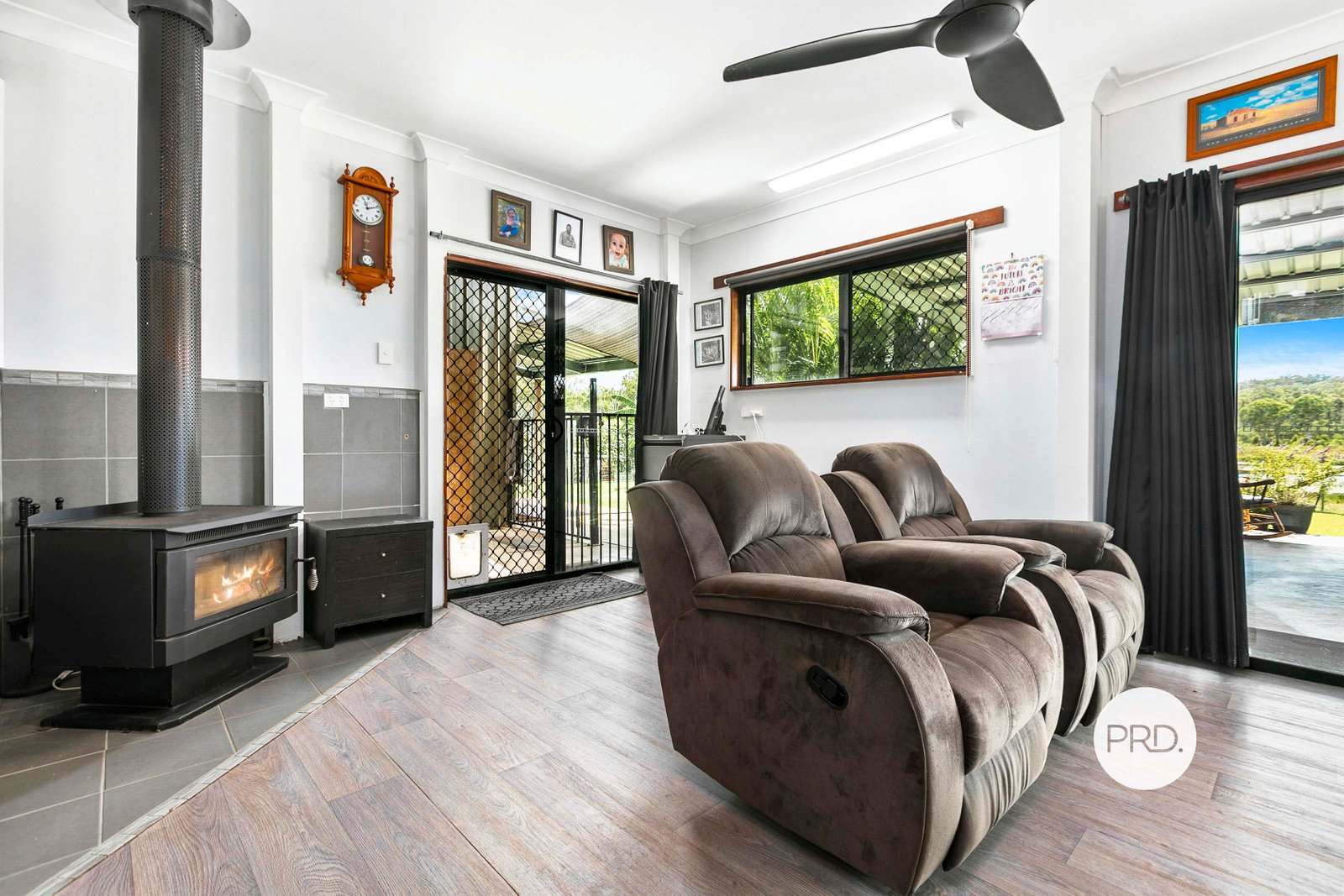 25 Eaton Street BROOWEENA 8