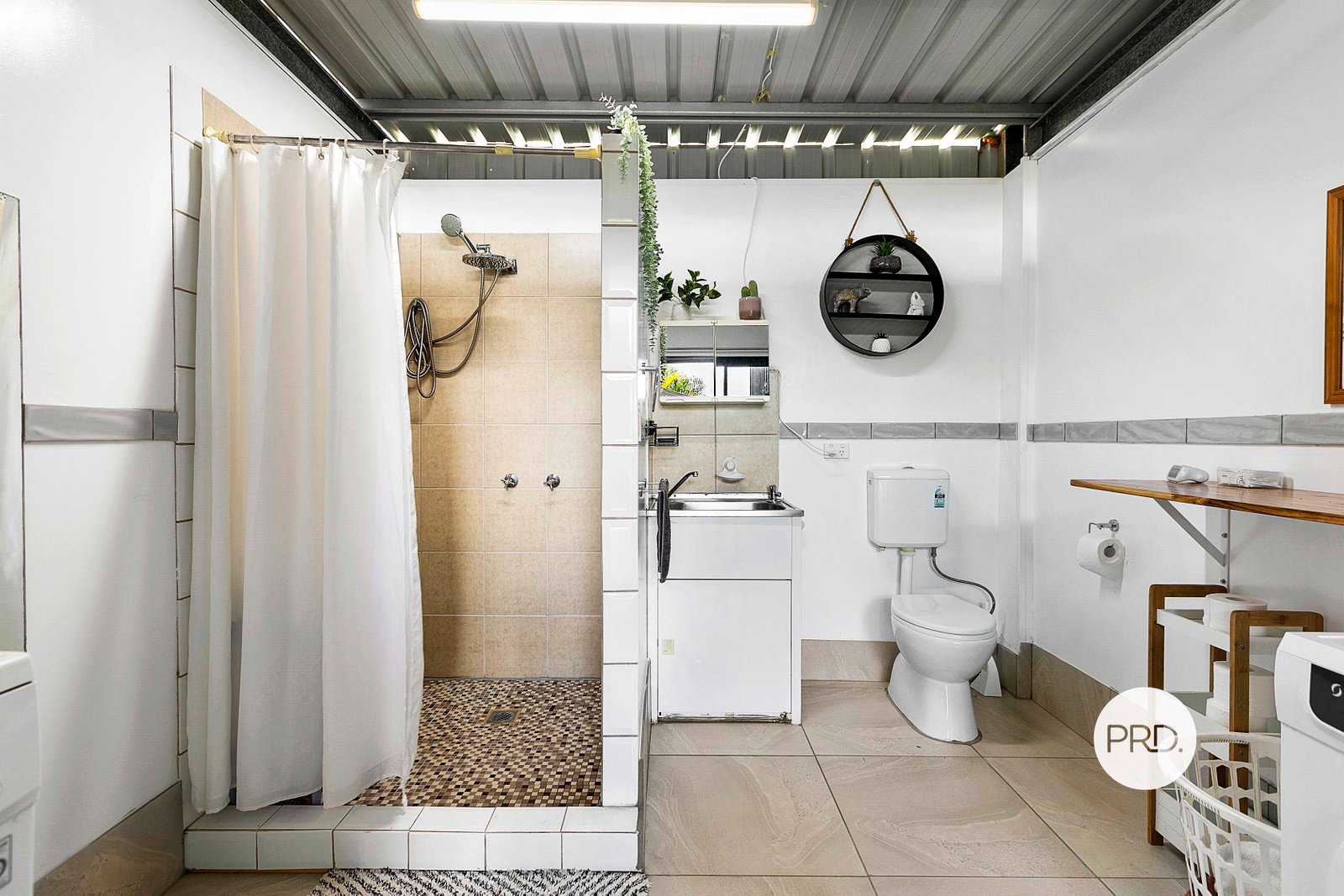 25 Eaton Street BROOWEENA 11