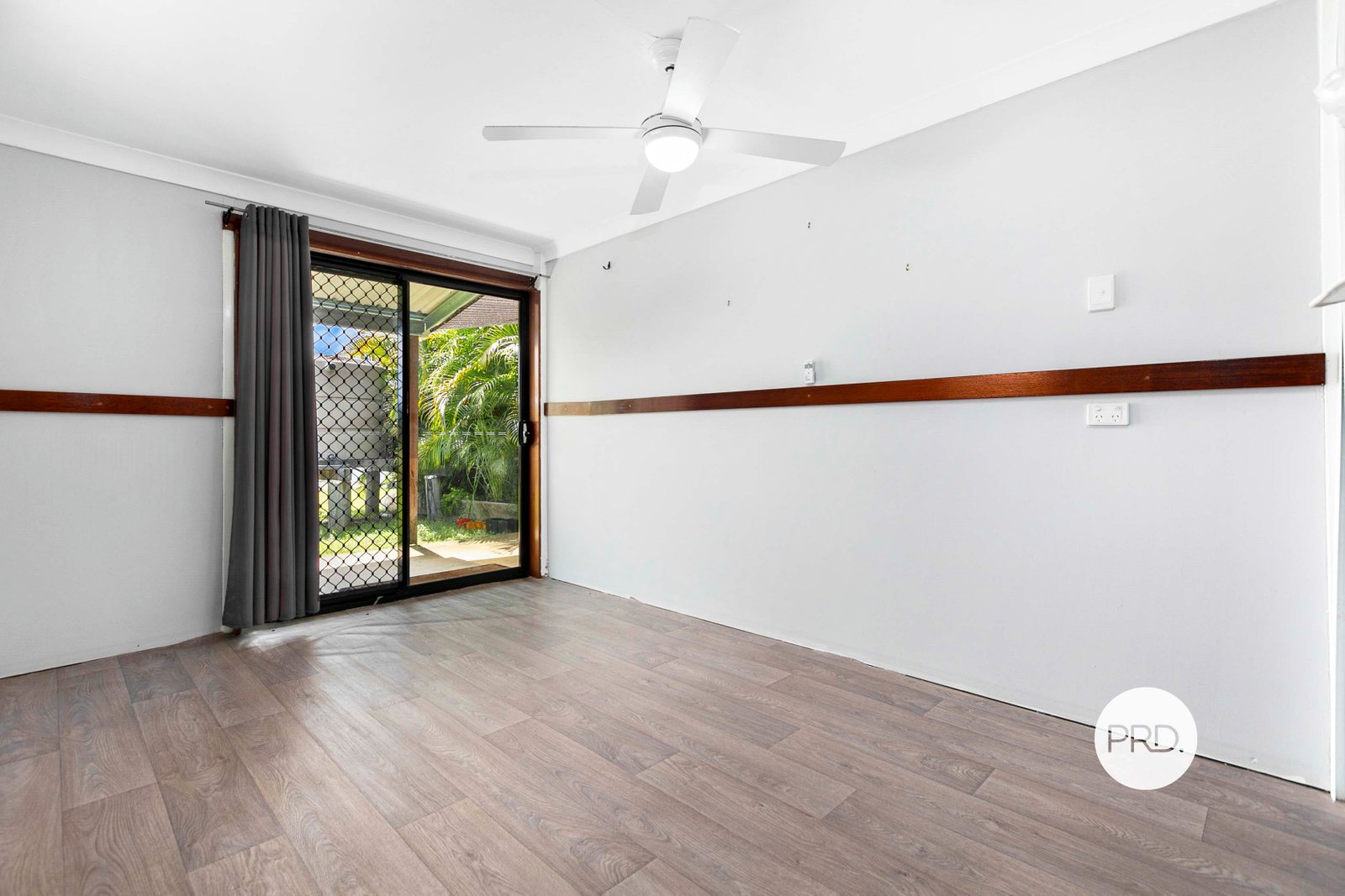 25 Eaton Street BROOWEENA 12