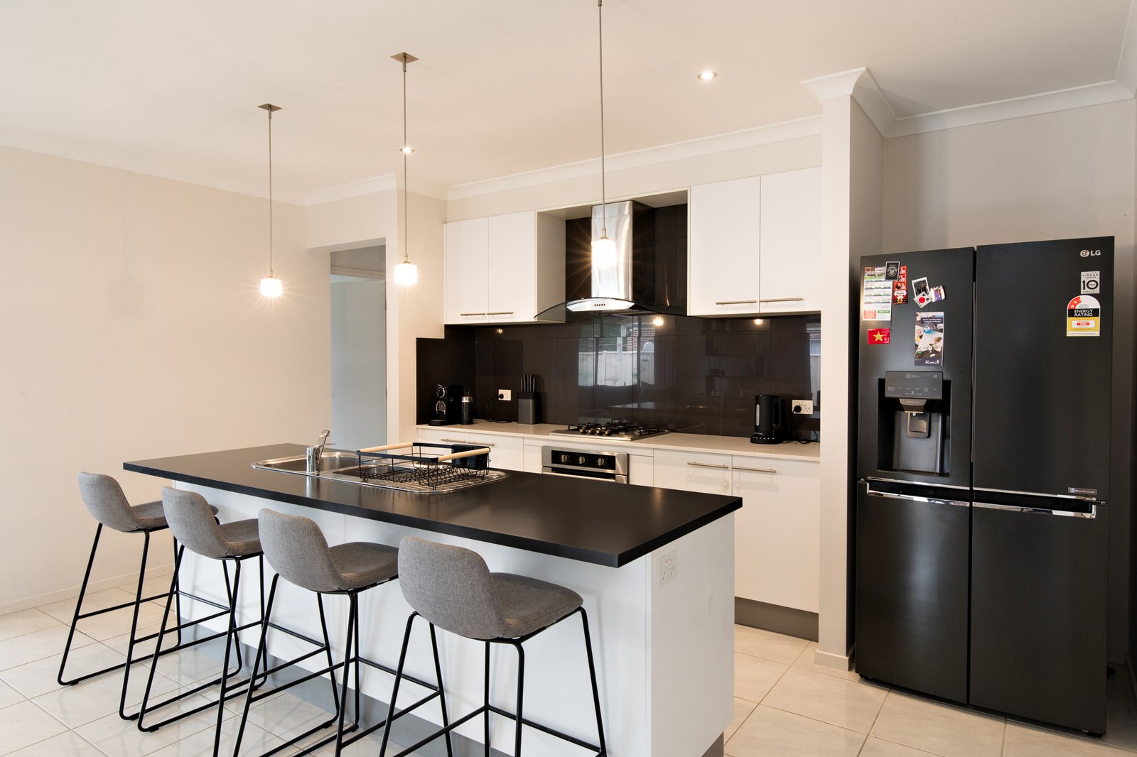 Gallery: 25 Echo Place Place