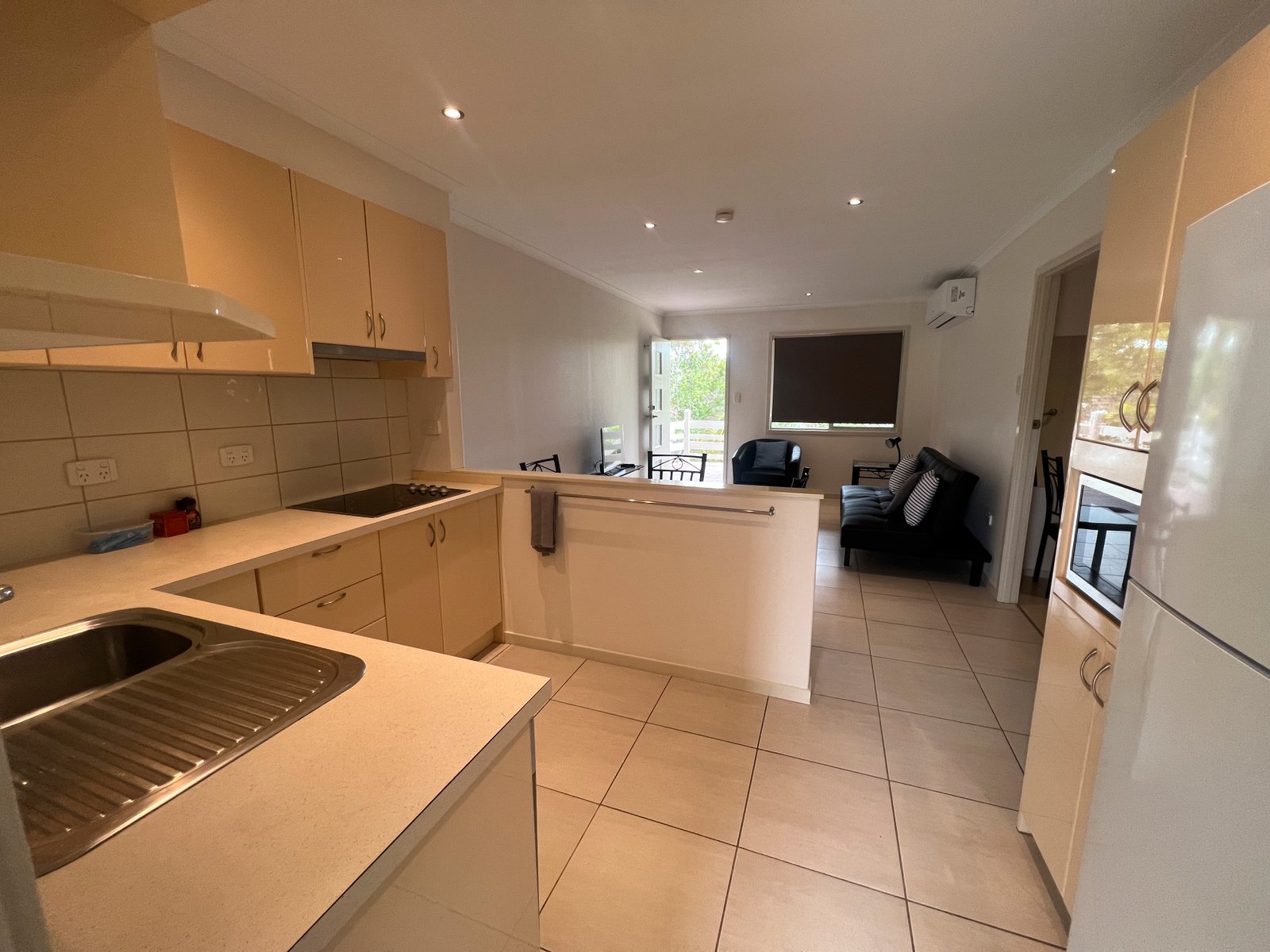 25 Edlorowa Street SUN VALLEY 4