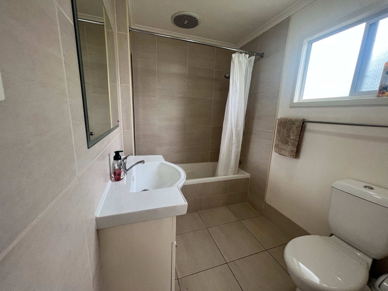 25 Edlorowa Street SUN VALLEY 10