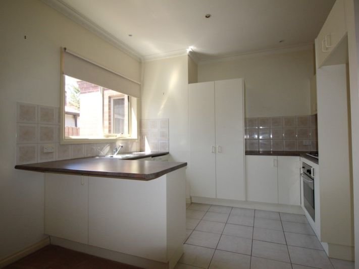 Gallery: 2/5 Edsall Street