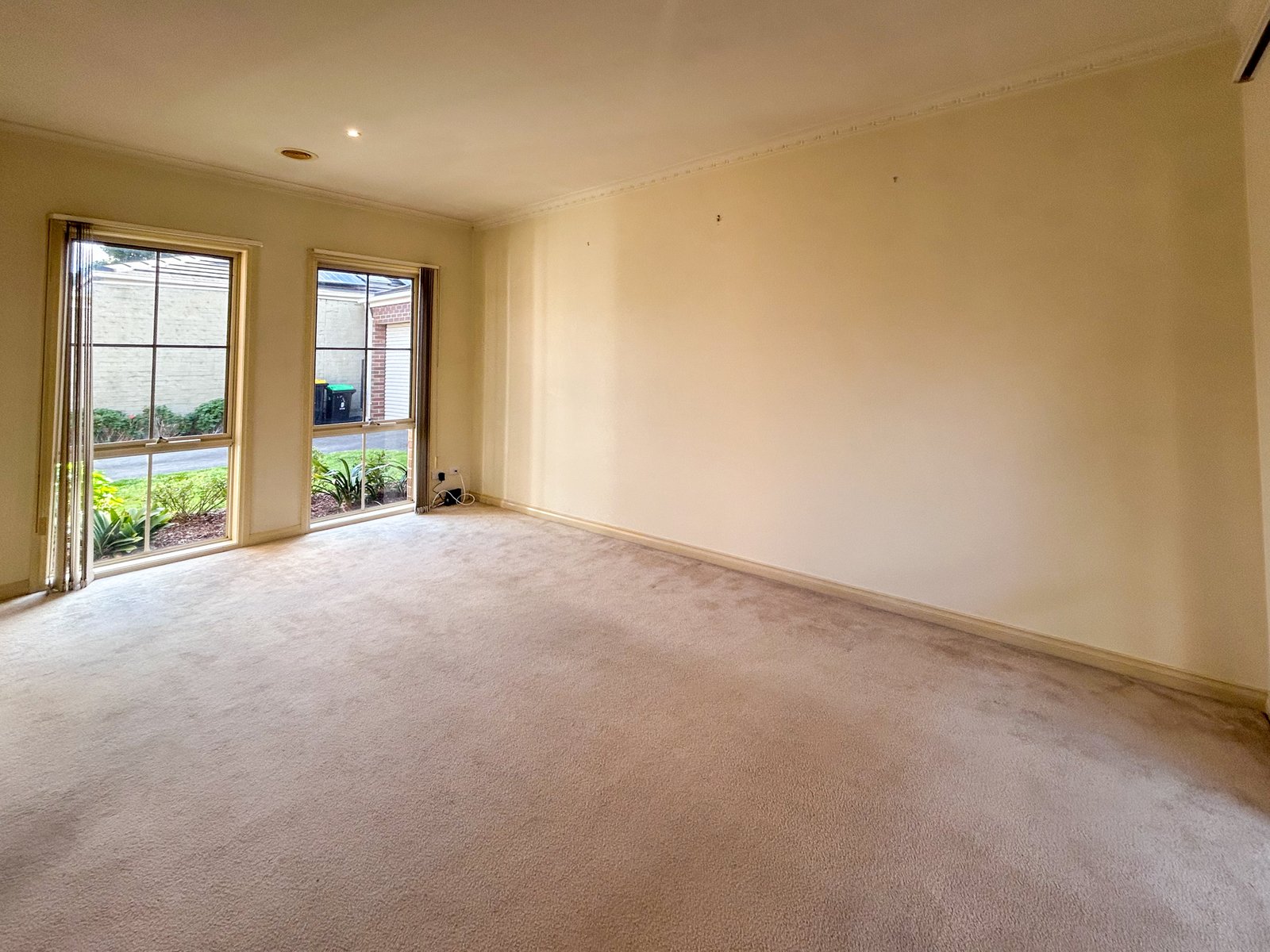 Gallery: 2/5 Edsall Street