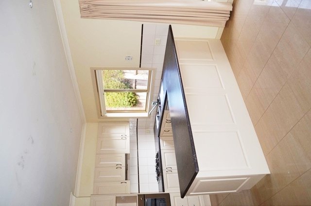 2/5 Eilish Court MOUNT HELEN 6