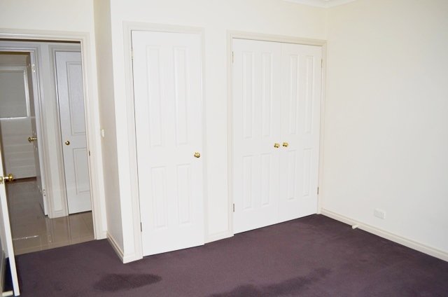 2/5 Eilish Court MOUNT HELEN 9
