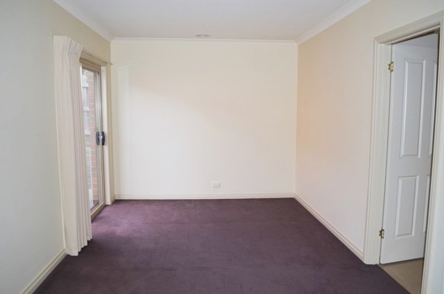 2/5 Eilish Court MOUNT HELEN 13