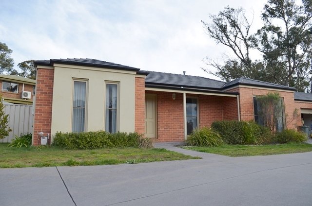2/5 Eilish Court MOUNT HELEN 17