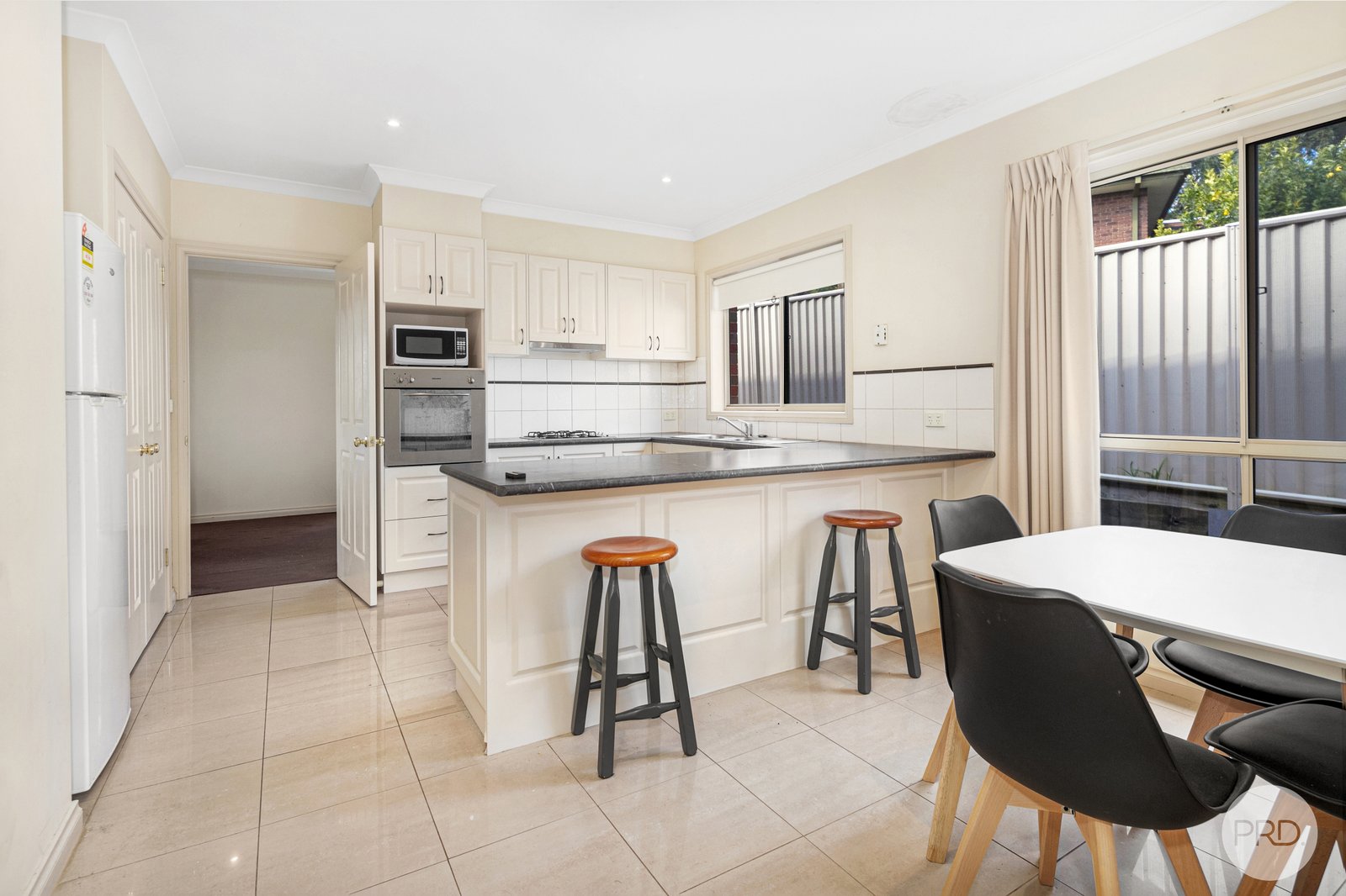 2/5 Eilish Court MOUNT HELEN 5